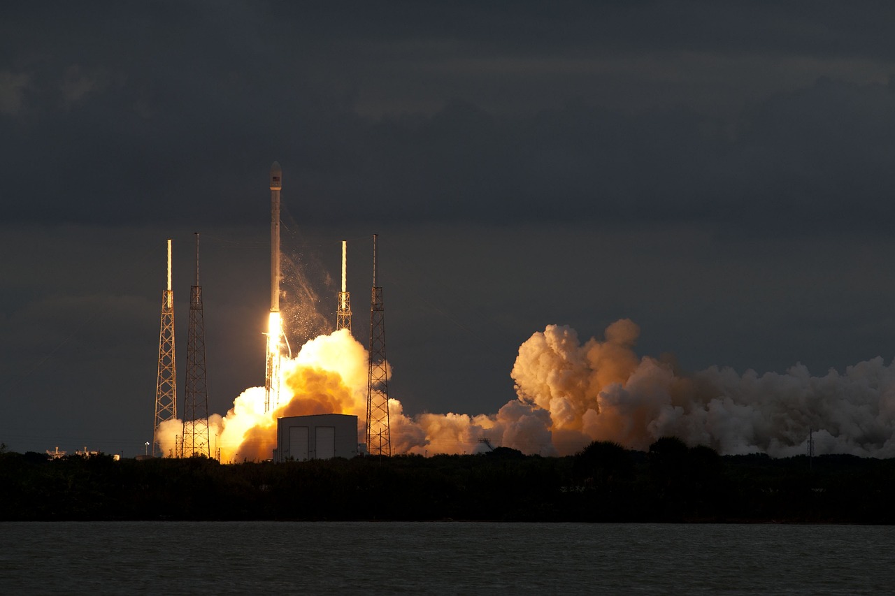 SpaceX，引领太空探索新时代的先锋巨头