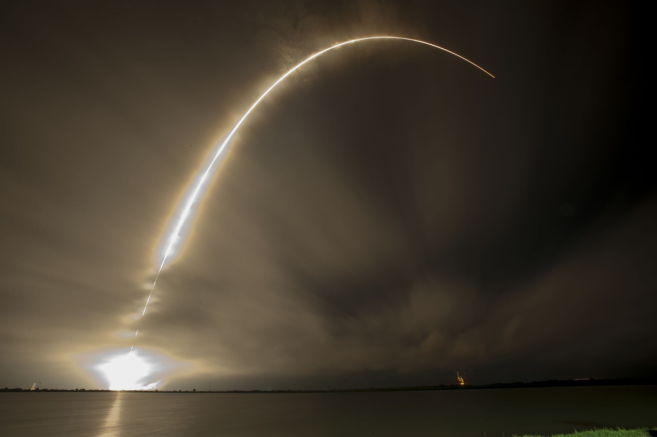 SpaceX，引领太空探索新时代的先锋巨头